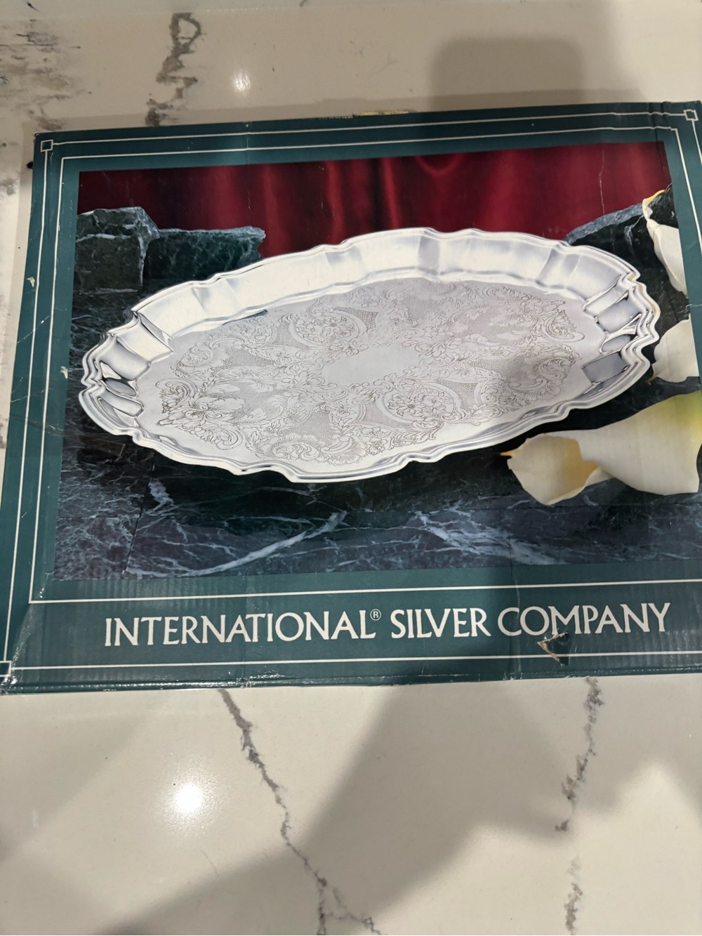 International Silver Company Elegant Silver Plated Serving Tray - Silver